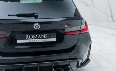 BMW M3 COMPETITION M XDRIVE TOURING 32