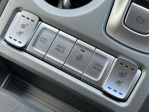 Hyundai KONA ULTIMATE 33