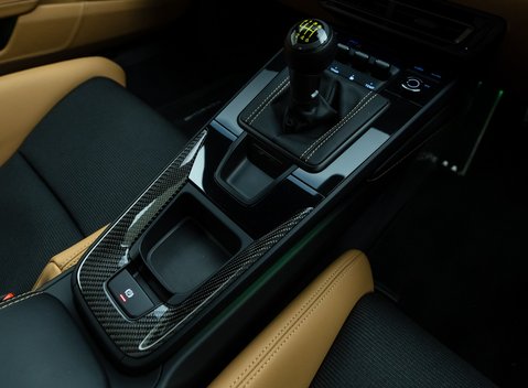 Porsche 911 GT3 TOURING (992) 24