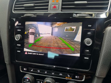 Volkswagen Golf 2.0 TSI R Hatchback 5dr Petrol DSG 4Motion Euro 6 (s/s) (300 ps) 10