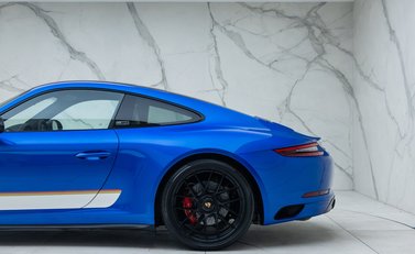 Porsche 911 Carrera 4 GTS (991.2) British Legends Edition 34