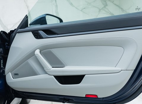 Porsche 911 Carrera S (992) 21