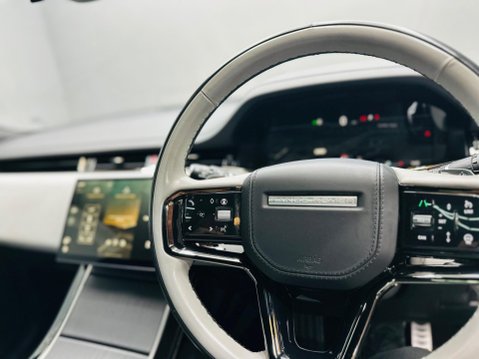 Land Rover Range Rover Evoque 2.0 D200 MHEV Autobiography Auto 4WD Euro 6 (s/s) 5dr 17