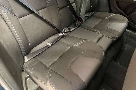 Volvo V40 1.6 T4 SE Lux Nav Hatchback 5dr Petrol Powershift Euro 5 (s/s) (180 ps) 17