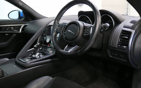 Jaguar F-Type V6 R-Dynamic - Pan Roof, Exhaust and Great History 6