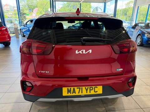 Kia Niro 1.6 GDi 2 DCT Euro 6 (s/s) 5dr 4