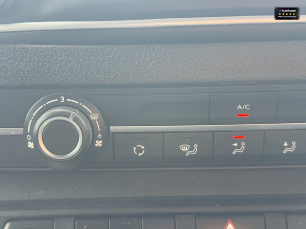 Peugeot Expert MWB L2H1 Bluehdi Professional Premium Plus Air Con Cruise SELECT 32