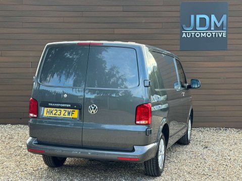 Volkswagen Transporter 2.0 Transporter T28 Highline TDI 4