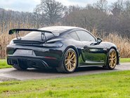Porsche 718 Cayman GT4 5