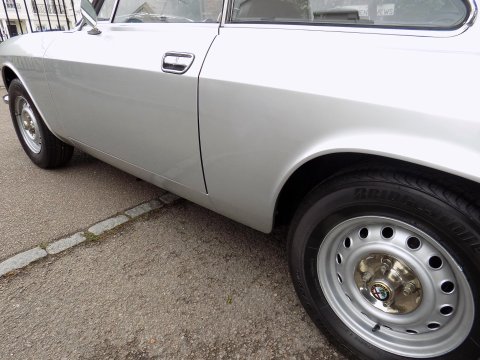 Alfa Romeo GT 1300 Junior 26