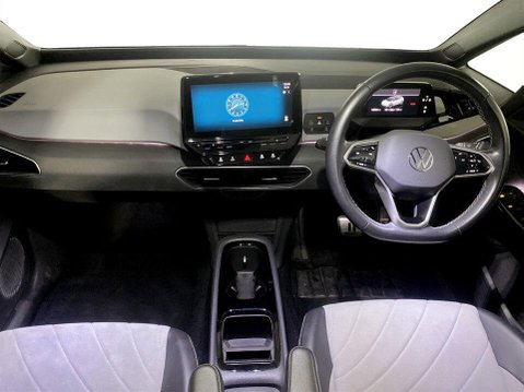 Volkswagen ID.3 Pro Performance 58kWh Family Hatchback 5dr Electric Auto (204 ps) Cruise C 18