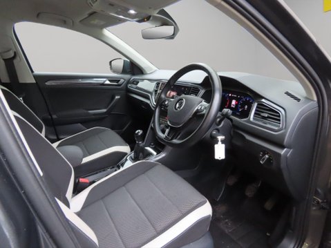 Volkswagen T-Roc 1.5 TSI EVO SEL Euro 6 (s/s) 5dr 10