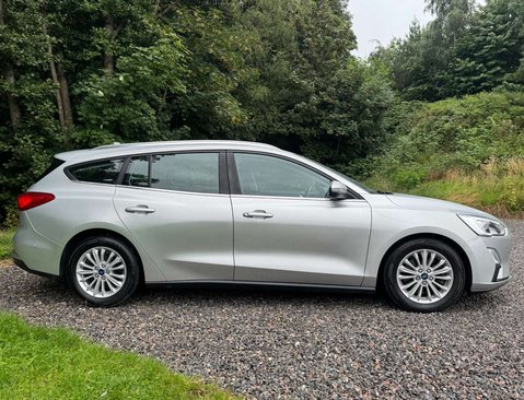 Ford Focus 1.0 Focus Titanium Auto 5dr 3