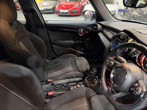 Mini Hatch 2.0 Cooper S Sport Hatchback 5dr Petrol Steptronic Euro 6 (s/s) (192 ps) 25