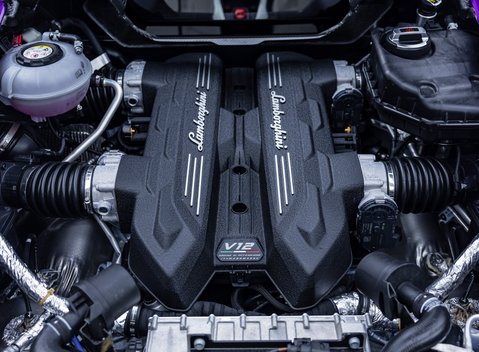 Lamborghini Revuelto 61