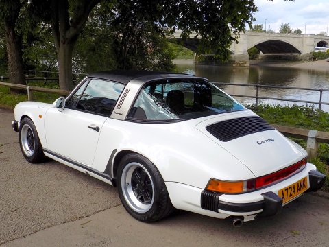 Porsche 911 CARRERA 3.2 TARGA 2