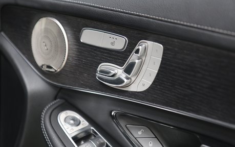 Mercedes-Benz GLC 300 DE 4Matic AMG Line Premium Plus - Full Mercedes Benz Service History 19