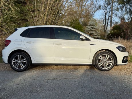 Volkswagen Polo 1.0 Polo R-Line TSi 5dr 32