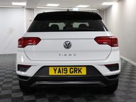 Volkswagen T-Roc DESIGN TSI 8