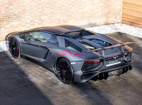 Lamborghini Aventador SV LP 750-4 Roadster 25