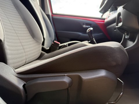 Toyota Aygo VVT-I X-TREND 16
