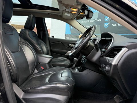 Jeep Cherokee 2.2 MultiJetII Overland Auto 4WD Euro 6 (s/s) 5dr 44