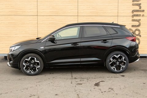 Vauxhall Grandland ELITE 13