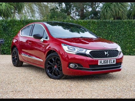2018 4 1.6 DS4 PERFORMANCE LINE BLUE HDI S S 5DR MILEAGE 16,000 MILES... photo