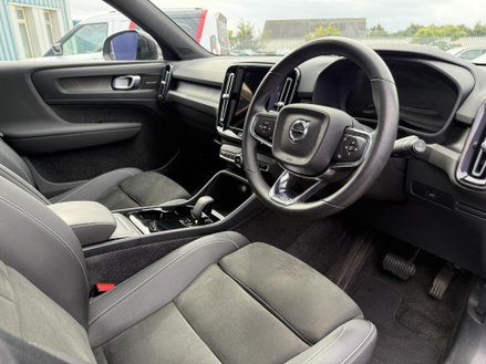 Volvo XC40 Recharge 69kWh Ultimate SUV 5dr Electric Auto (231 ps)