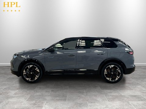 Vauxhall Grandland 73kWh Ultimate SUV 5dr Electric Auto (213 ps) Alloys - Air Con - DAB Radio 4