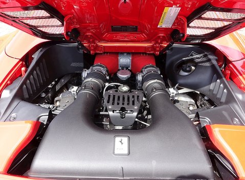 Ferrari 458 Spider 12