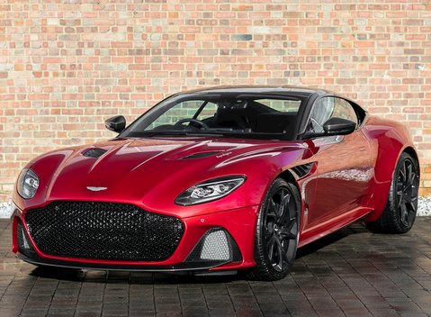 Aston Martin DBS Superleggera 8