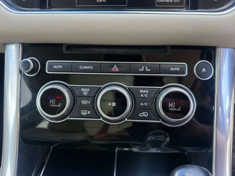 Land Rover Range Rover Sport 3.0 Range Rover Sport HSE SDV6 Auto 4WD 5dr 41