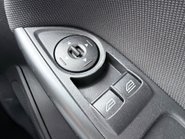 Ford Focus 1.0 ZETEC NAVIGATOR 18