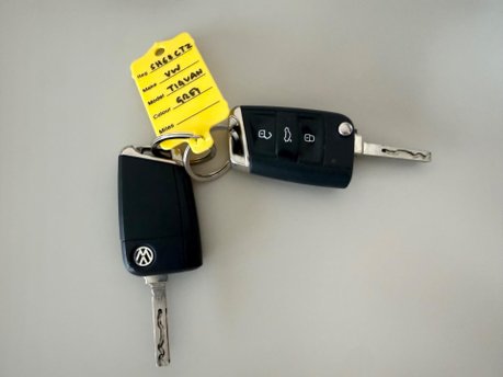 Volkswagen Tiguan 2.0 TDI R-Line 4Motion Euro 6 (s/s) 5dr 17