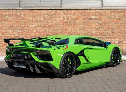 Lamborghini Aventador SVJ LP 770-4 9
