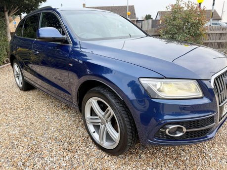 Audi Q5 2.0 TDI S line Plus S Tronic quattro Euro 5 (s/s) 5dr 9