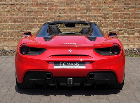 Ferrari 488 Spider 12