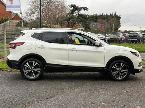 Nissan Qashqai N-CONNECTA DIG-T 2