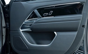 Land Rover Range Rover P530 Autobiography LWB 25