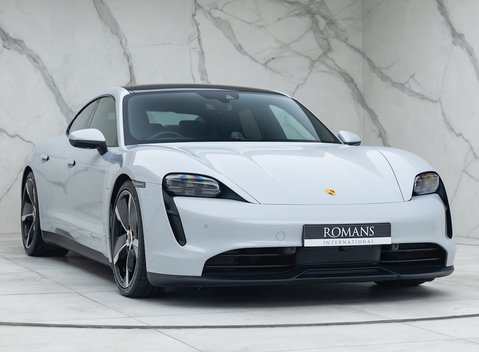 Porsche Taycan 4S 6