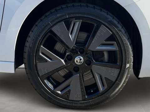 Vauxhall Corsa 100kW Elite Nav 50kWh 5dr Auto [7.4kWCh] 12