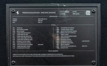 Ferrari 488 SPIDER 39