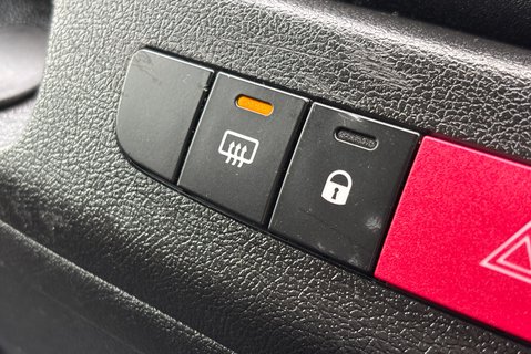 Citroen Relay 35 L2H2 Enterprise Panel Van with Tail Lift 27