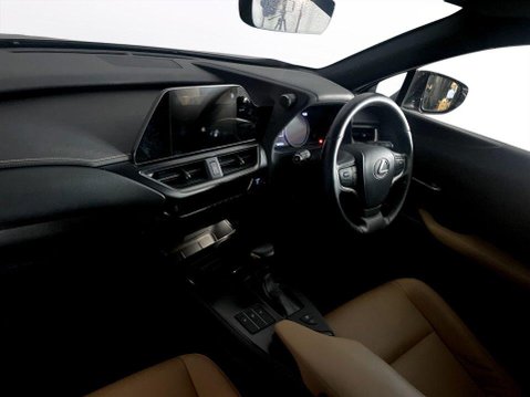 Lexus Ux 2.0 250h F Sport Design SUV 5dr Petrol Hybrid E-CVT Euro 6 (s/s) (184 ps) 14