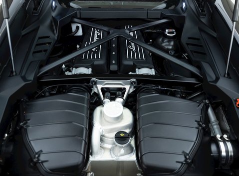 Lamborghini Huracan LP640-2 Tecnica 30