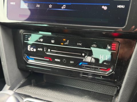 Volkswagen Passat 1.4 TSI 13kWh GTE DSG Euro 6 (s/s) 4dr 42