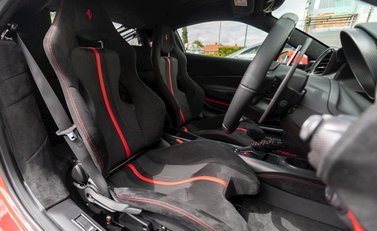 Ferrari 488 Pista 12