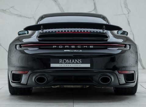 Porsche 911 Turbo S (992) 8