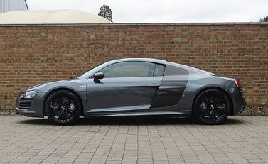 Audi R8 V10 Plus 5